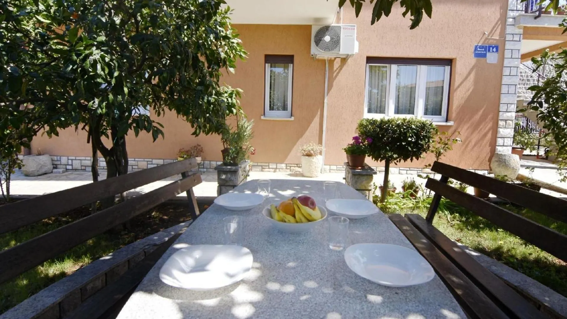 Wunderschoene Ferienwohnung In Umag Mit Schoener Terrasse Daire