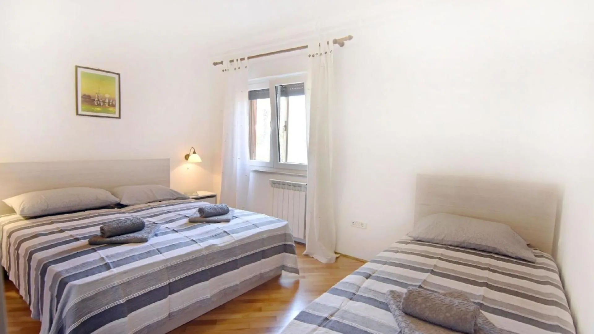 Wunderschoene Ferienwohnung In Umag Mit Schoener Terrasse Daire