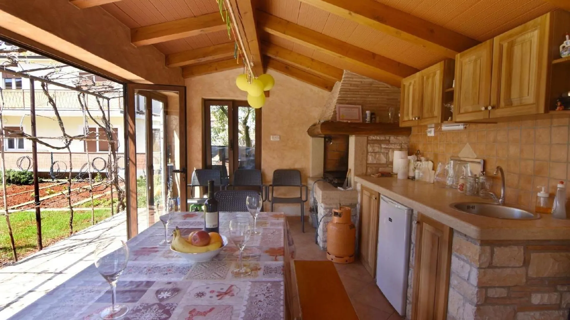 Wunderschoene Ferienwohnung In Umag Mit Schoener Terrasse Daire